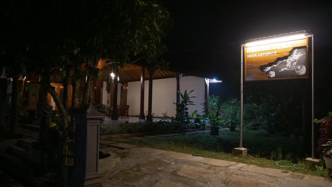 منزل الضيف Kemuning  في Sanggar Pantcha Indra المظهر الخارجي الصورة